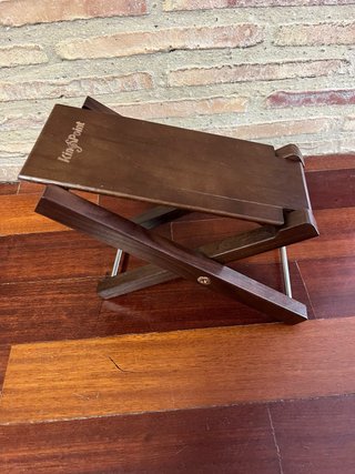 Guitarra Española con Funda y Soporte.