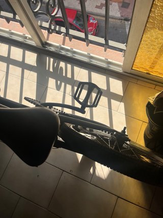 Bicicleta BMX negra