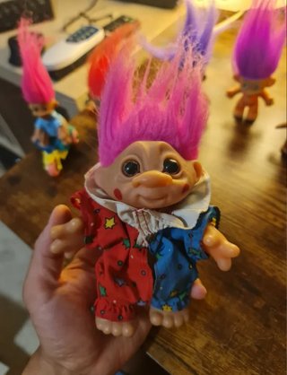 Vari pupazzi Trolls