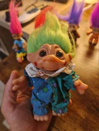 Vari pupazzi Trolls
