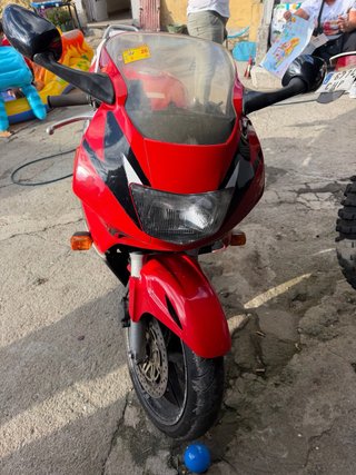 CBR 600 F Roja y Blanca