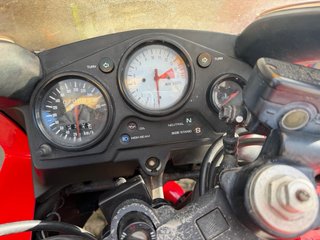 CBR 600 F Roja y Blanca
