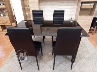 Mesa de cristal templado