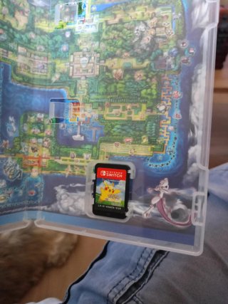 Nintendo Switch Juego Pokémon: Let's Go Pikachu!