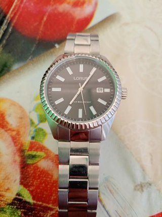 Orologio Lorus Uomo Nero Argento