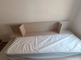 Cama nido con almacenaje y estantería