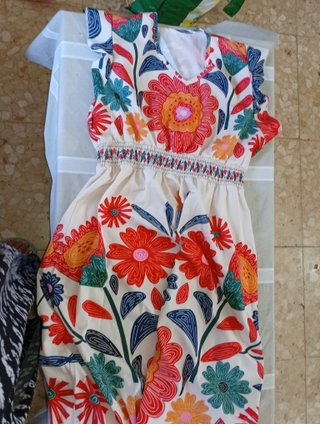 Vestido floral verano talla L. Solo 1 uso