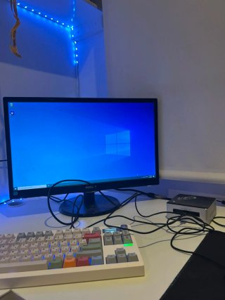 Intel NUC i5 4GB RAM (sin cargador)