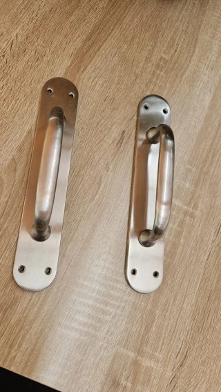 Juego 2 Tiradores Puerta Metálicos