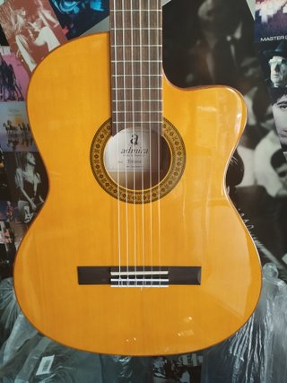 (Nueva) Guitarra Flamenca Admira (Triana C)