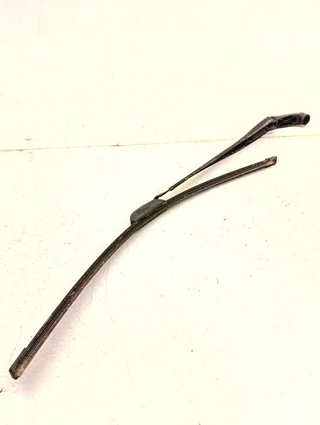 BRAZO LIMPIA DELANTERO DERECHO TOYOTA PRIUS (ZVW3