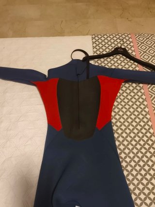 Neopreno Quiksilver Azul y Rojo T MS