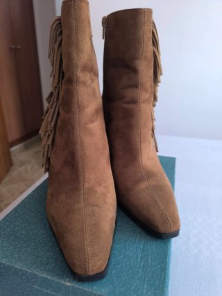 Botines Lefties T-39 Marrón Tacón 9cm con flecos