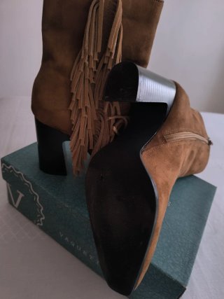 Botines Lefties T-39 Marrón Tacón 9cm con flecos