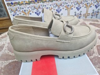 Mocasines beige MTNG mujer