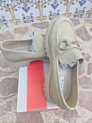 Mocasines beige MTNG mujer