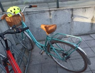 Bicicleta paseo clásica azul