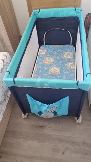 Cuna de viaje plegable