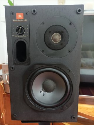 Altavoces JBL Studio Monitor 4406 Negros