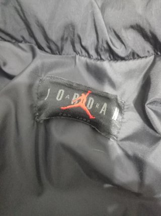 Chaqueta Puffer Jordan Negra