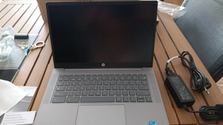 HP Chromebook Plus 14a-nf0000ns Argento