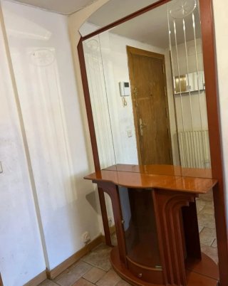 Mueble recibidor madera y cristal