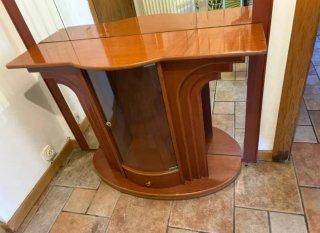 Mueble recibidor madera y cristal