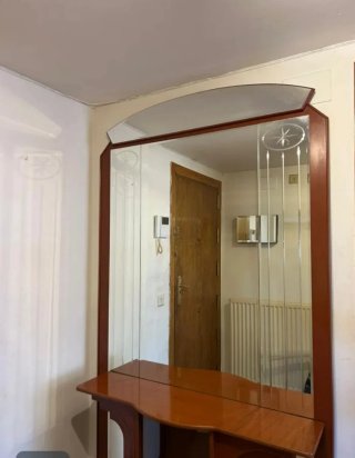 Mueble recibidor madera y cristal