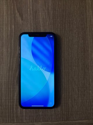 iPhone 11 Apple