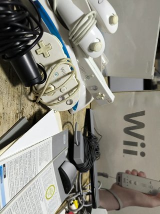 Nintendo Wii Caja Original + Juegos y Accesorios