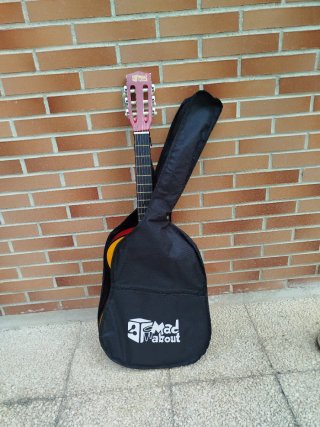Guitarra Acústica Infantil Amarilla Mad About