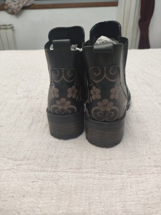 Botas Chelsea Pele Senhora T.36 - Novas