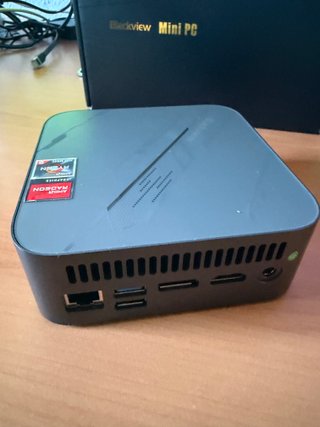 Mini PC Blackview Ryzen 5 7430U 32GB RAM SIN USO