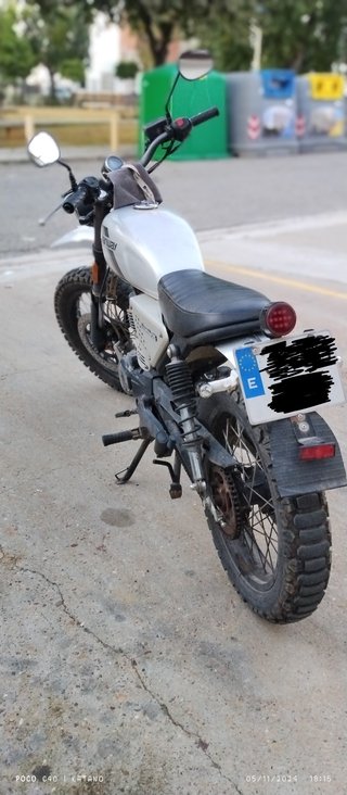 Moto Hanway Scrambler 125