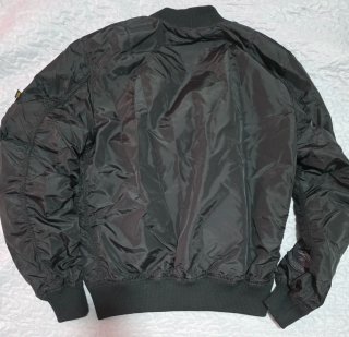 Chaqueta Alpha Industries Negra Talla M