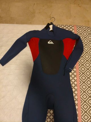 Neopreno Quiksilver Talla MS 3.2