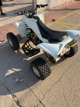 Suzuki LTZ 400 Quad Blanco