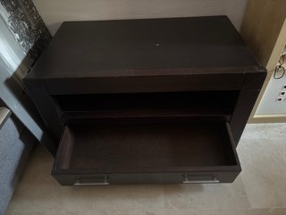 Mueble TV madera oscuro con cajón