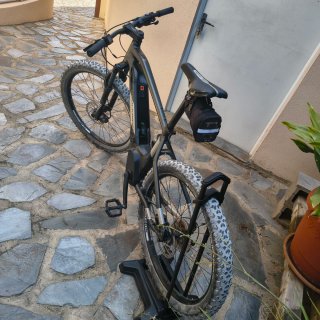 Bicicleta eléctrica montaña