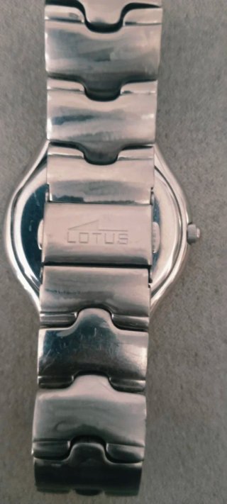 Reloj Lotus Plata y Blanco