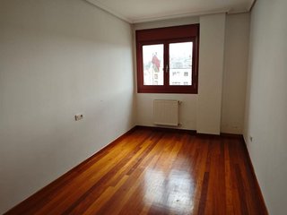 Piso en alquiler en A Milagrosa en Lugo