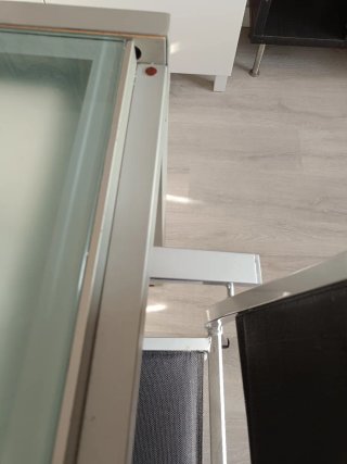Mesa y sillas comedor cristal y metal