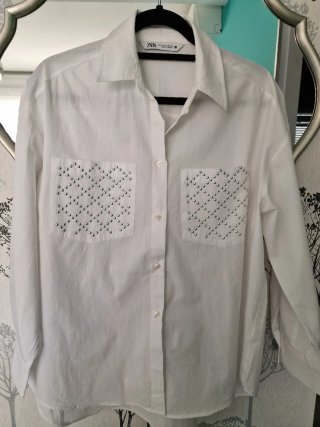 Camisa Zara Blanca Tachuelas Bolsillos Talla S