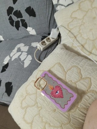 Funda móvil corazón con llama