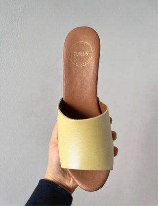 Zuecos Cullera Open Cedro Tuilus Beige/Verde
