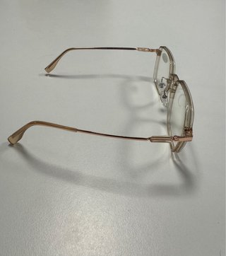 Montura de gafas con aumento +1.50