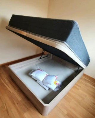 Canapé abatible madera con colchón -50% oferta