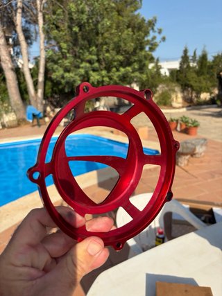Tapa Embrague Abierta Ducati Roja