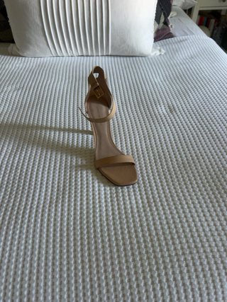 Sandalias Stuart Weitzman T38 Nude
