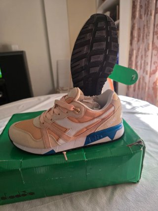 Zapatillas Diadora N9000 Talla 40